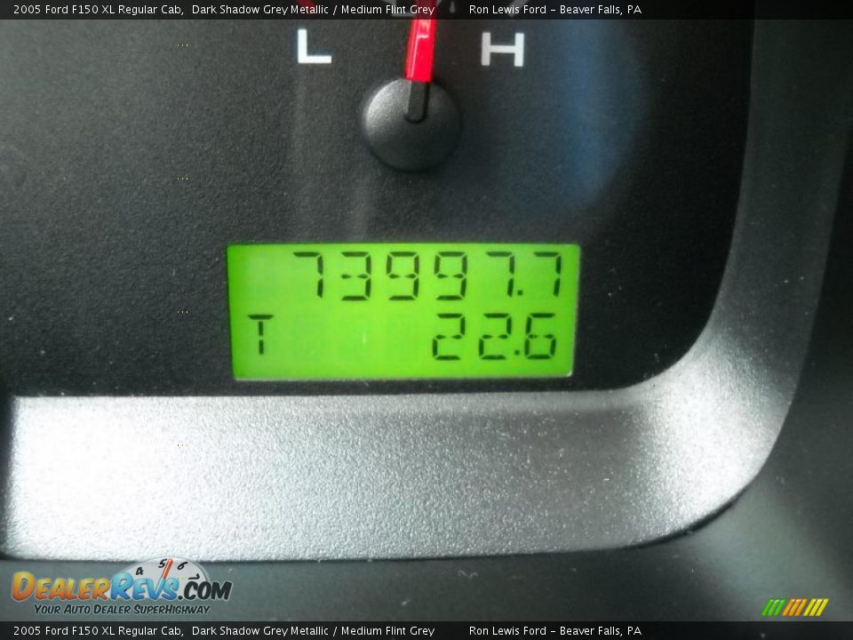 2005 Ford F150 XL Regular Cab Dark Shadow Grey Metallic / Medium Flint Grey Photo #25
