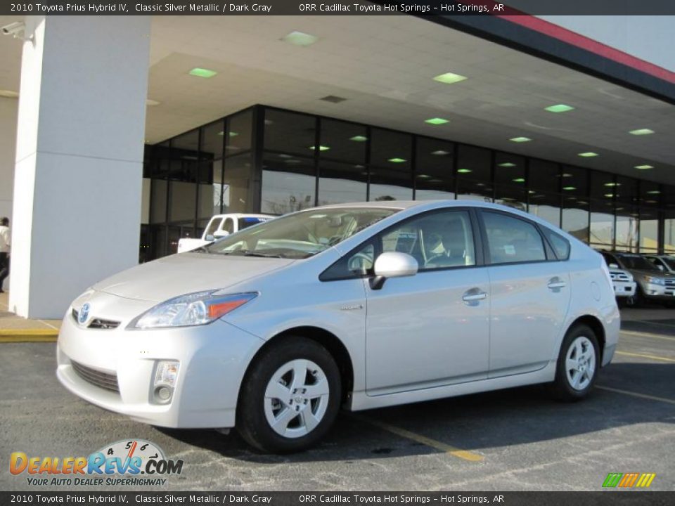 2010 Toyota Prius Hybrid IV Classic Silver Metallic / Dark Gray Photo #1