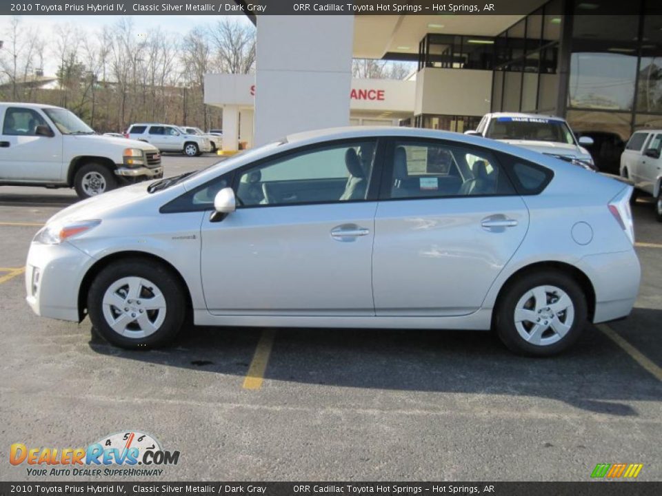 2010 Toyota Prius Hybrid IV Classic Silver Metallic / Dark Gray Photo #4