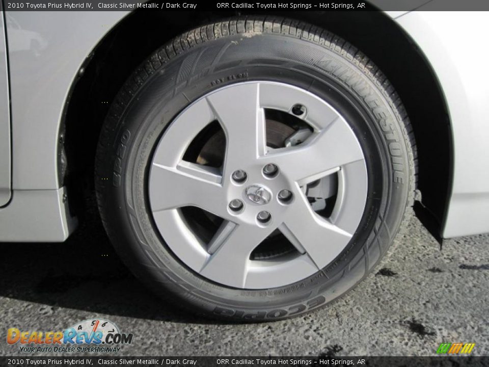 2010 Toyota Prius Hybrid IV Classic Silver Metallic / Dark Gray Photo #16