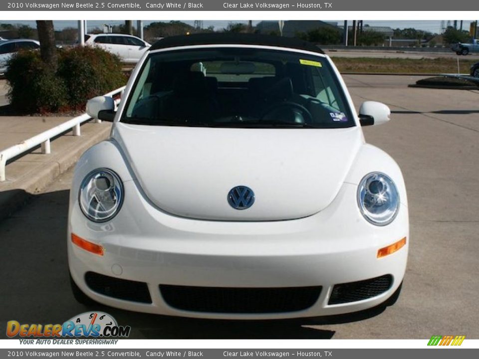 2010 Volkswagen New Beetle 2.5 Convertible Candy White / Black Photo #3