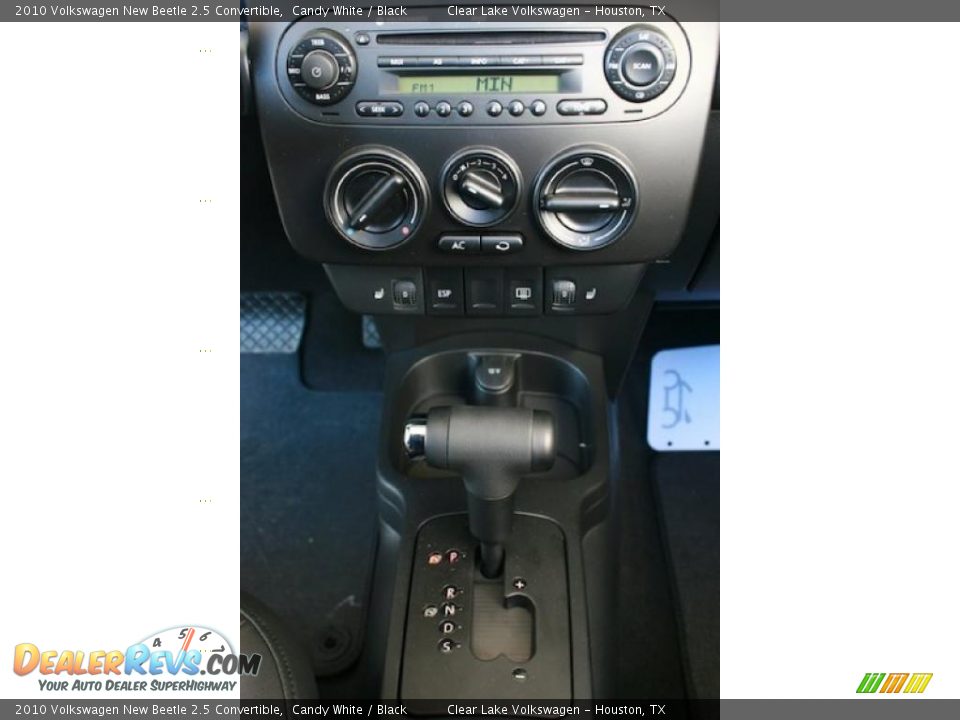2010 Volkswagen New Beetle 2.5 Convertible Candy White / Black Photo #22