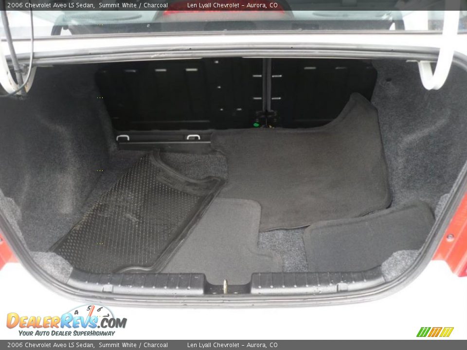 2006 Chevrolet Aveo LS Sedan Summit White / Charcoal Photo #10