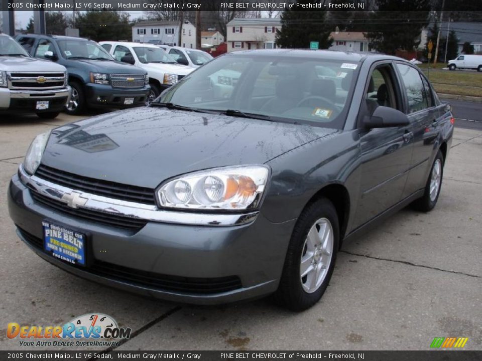 2005 Chevrolet Malibu LS V6 Sedan Medium Gray Metallic / Gray Photo #1