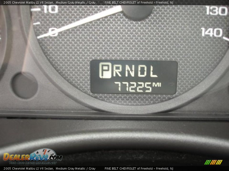 2005 Chevrolet Malibu LS V6 Sedan Medium Gray Metallic / Gray Photo #17