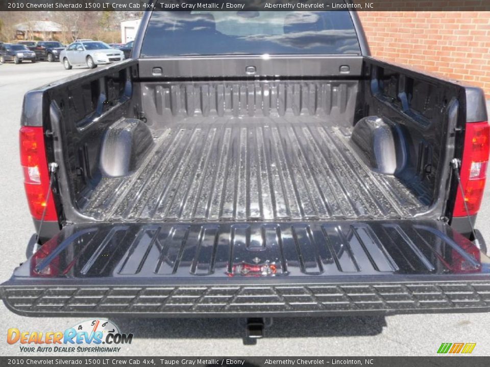 2010 Chevrolet Silverado 1500 LT Crew Cab 4x4 Taupe Gray Metallic / Ebony Photo #4