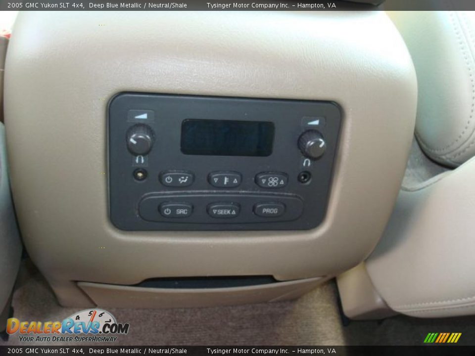 2005 GMC Yukon SLT 4x4 Deep Blue Metallic / Neutral/Shale Photo #16