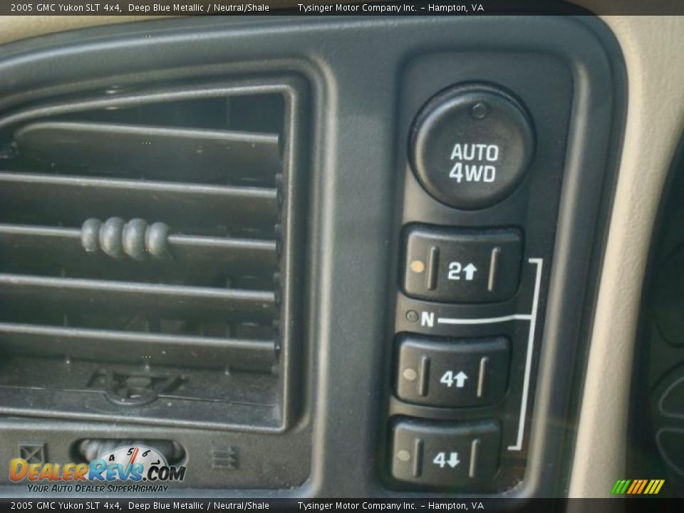 2005 GMC Yukon SLT 4x4 Deep Blue Metallic / Neutral/Shale Photo #22