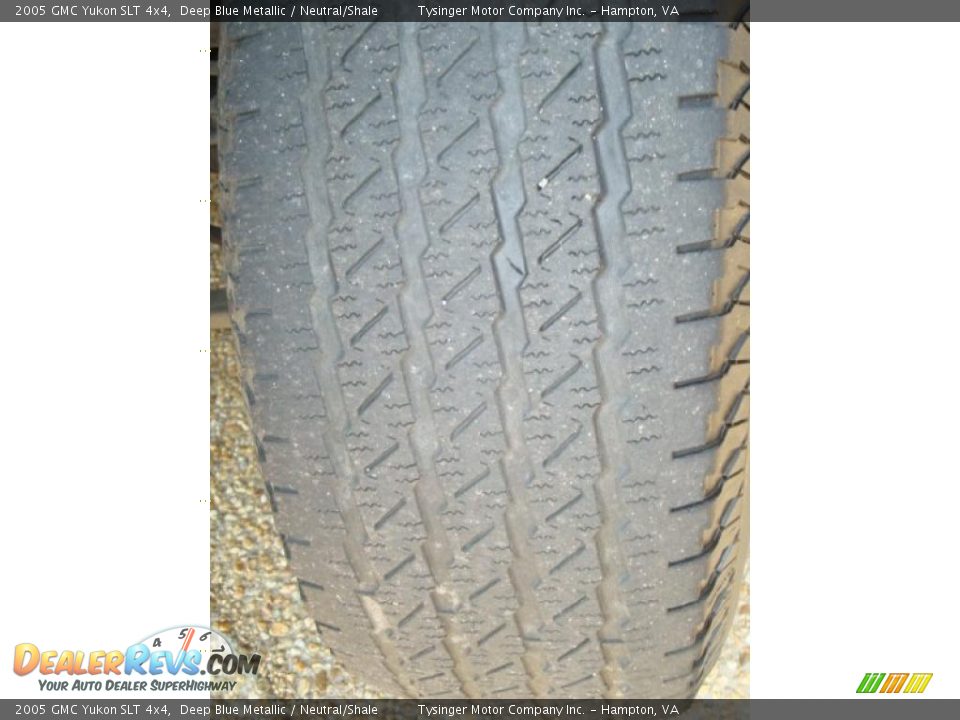 2005 GMC Yukon SLT 4x4 Deep Blue Metallic / Neutral/Shale Photo #27