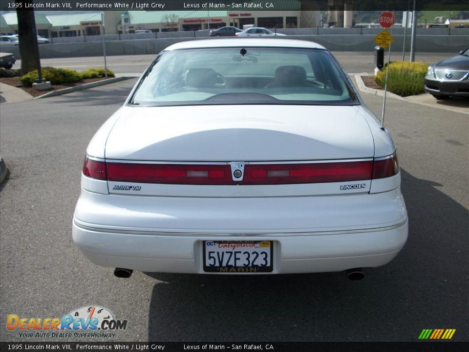 1995 Lincoln Mark VIII Performance White / Light Grey Photo #4