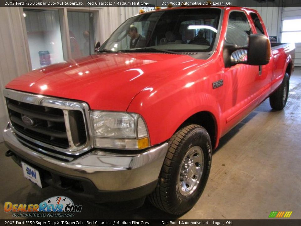 2003 Ford F250 Super Duty XLT SuperCab Red Clearcoat / Medium Flint Grey Photo #2