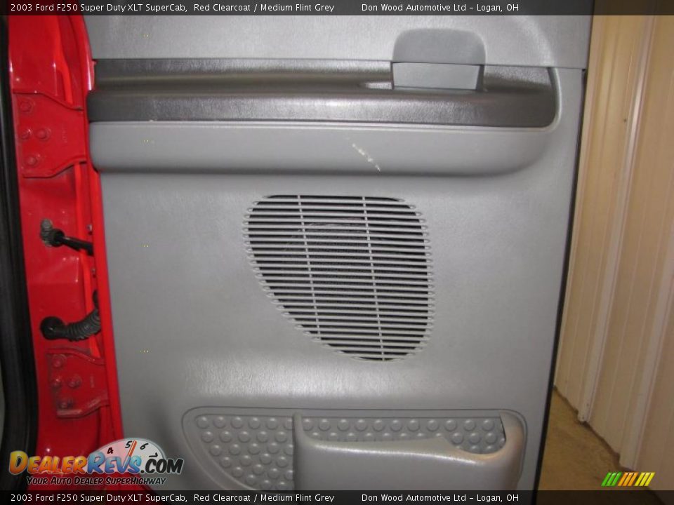 2003 Ford F250 Super Duty XLT SuperCab Red Clearcoat / Medium Flint Grey Photo #18