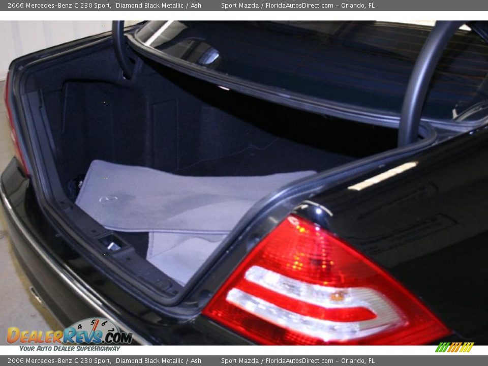 2006 Mercedes-Benz C 230 Sport Diamond Black Metallic / Ash Photo #11