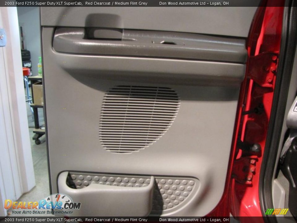 2003 Ford F250 Super Duty XLT SuperCab Red Clearcoat / Medium Flint Grey Photo #22