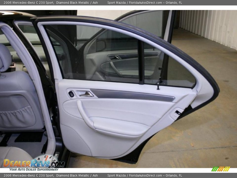 2006 Mercedes-Benz C 230 Sport Diamond Black Metallic / Ash Photo #22