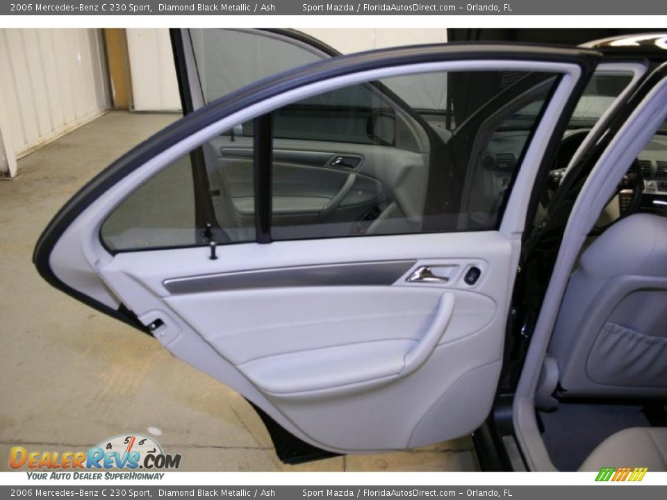 2006 Mercedes-Benz C 230 Sport Diamond Black Metallic / Ash Photo #24