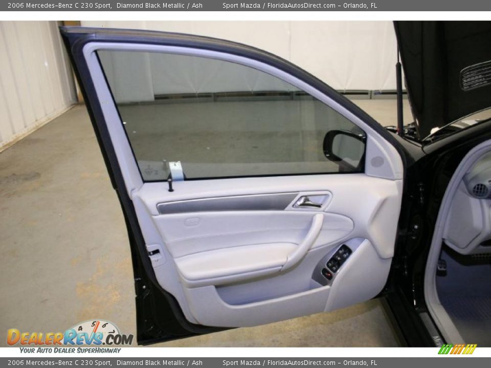2006 Mercedes-Benz C 230 Sport Diamond Black Metallic / Ash Photo #26
