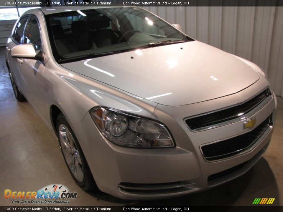 2009 Chevrolet Malibu LT Sedan Silver Ice Metallic / Titanium Photo #1