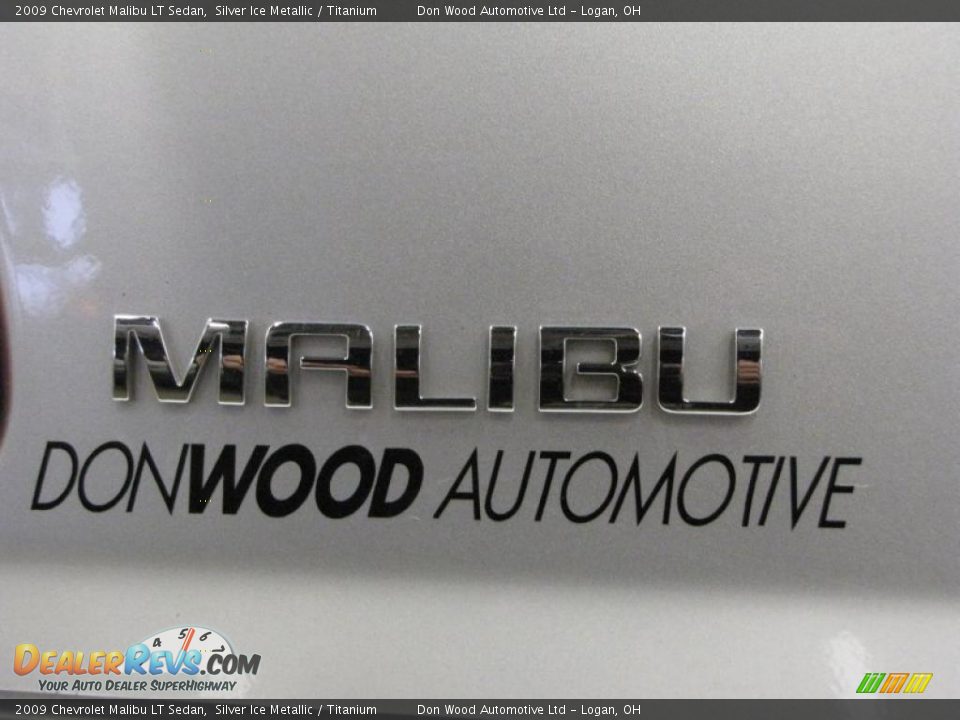 2009 Chevrolet Malibu LT Sedan Silver Ice Metallic / Titanium Photo #6