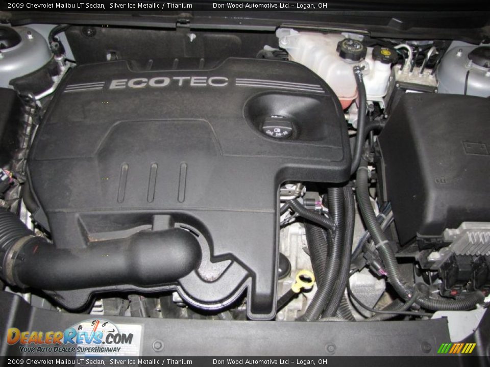2009 Chevrolet Malibu LT Sedan Silver Ice Metallic / Titanium Photo #26