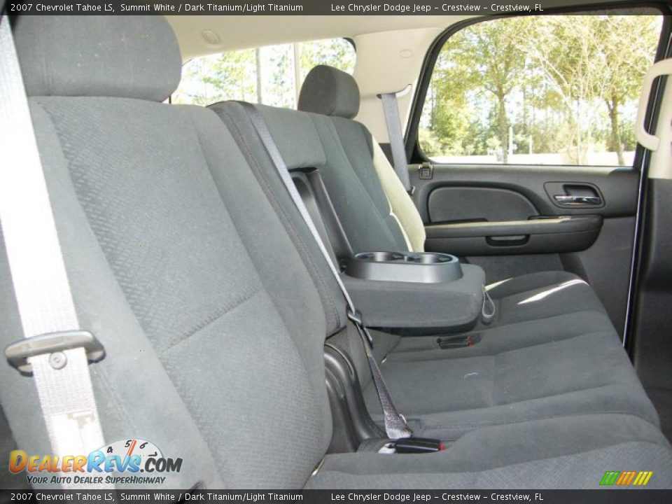 2007 Chevrolet Tahoe LS Summit White / Dark Titanium/Light Titanium Photo #32