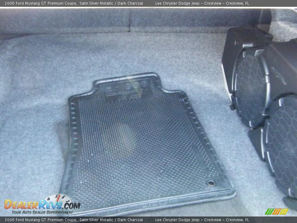 2006 Ford Mustang GT Premium Coupe Satin Silver Metallic / Dark Charcoal Photo #23