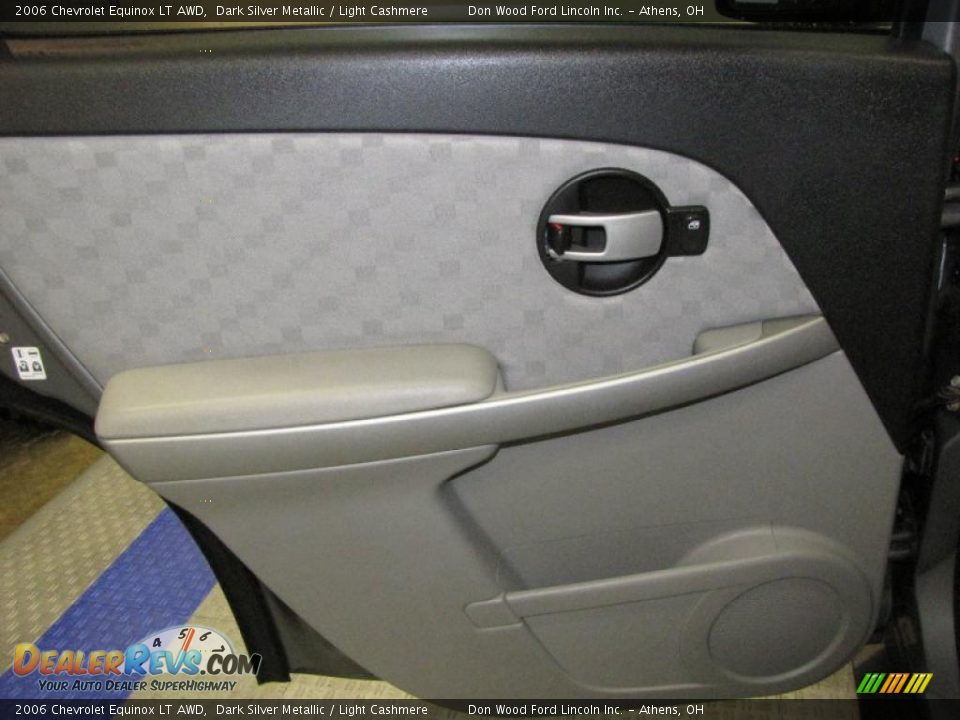 2006 Chevrolet Equinox LT AWD Dark Silver Metallic / Light Cashmere Photo #16