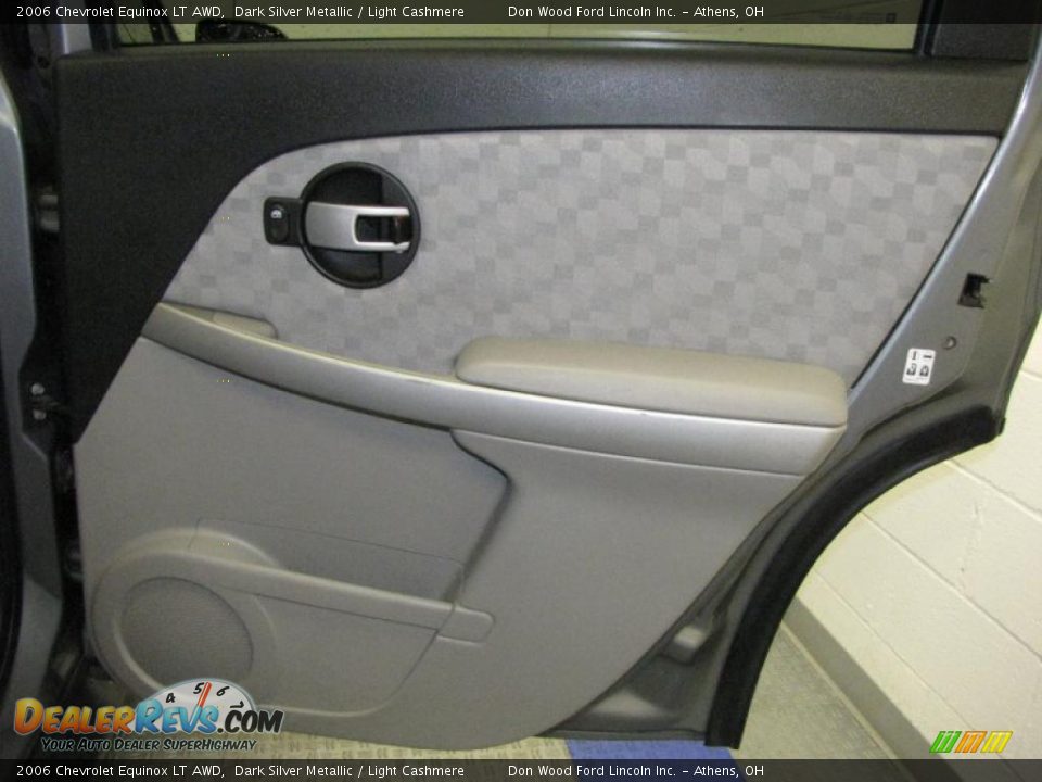 2006 Chevrolet Equinox LT AWD Dark Silver Metallic / Light Cashmere Photo #17