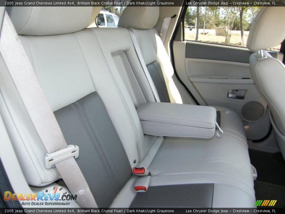 2005 Jeep Grand Cherokee Limited 4x4 Brilliant Black Crystal Pearl / Dark Khaki/Light Graystone Photo #27
