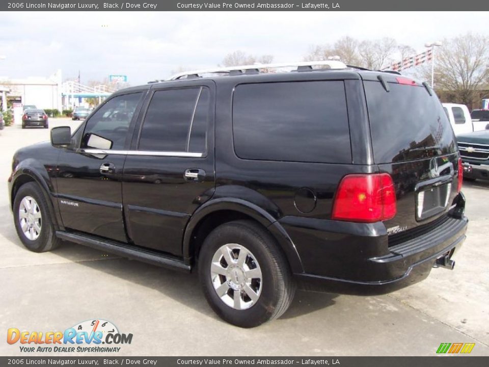 2006 Lincoln Navigator Luxury Black / Dove Grey Photo #2