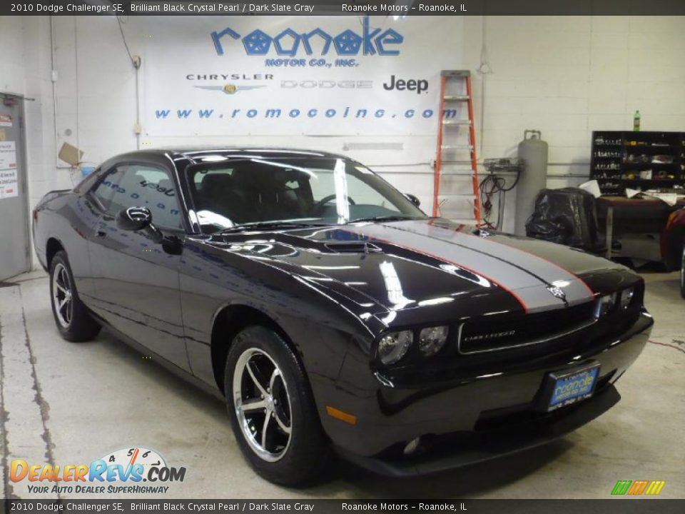 2010 Dodge Challenger SE Brilliant Black Crystal Pearl / Dark Slate Gray Photo #1