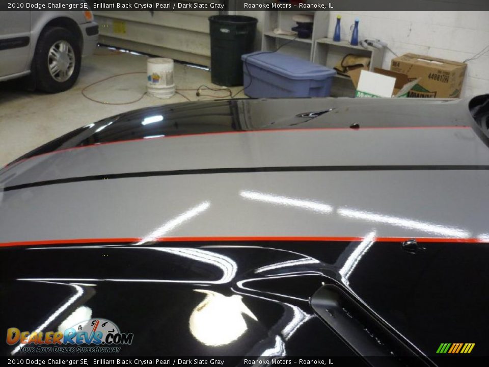2010 Dodge Challenger SE Brilliant Black Crystal Pearl / Dark Slate Gray Photo #10