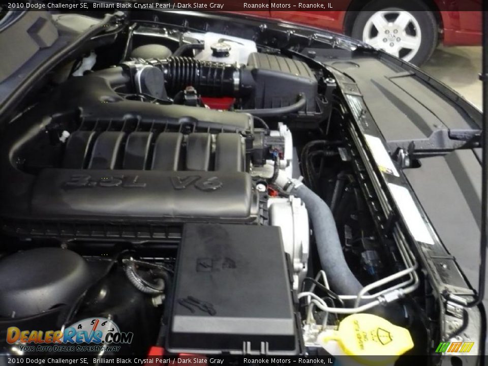 2010 Dodge Challenger SE Brilliant Black Crystal Pearl / Dark Slate Gray Photo #20
