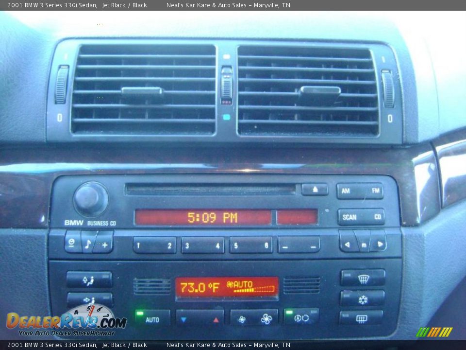 2001 BMW 3 Series 330i Sedan Jet Black / Black Photo #17