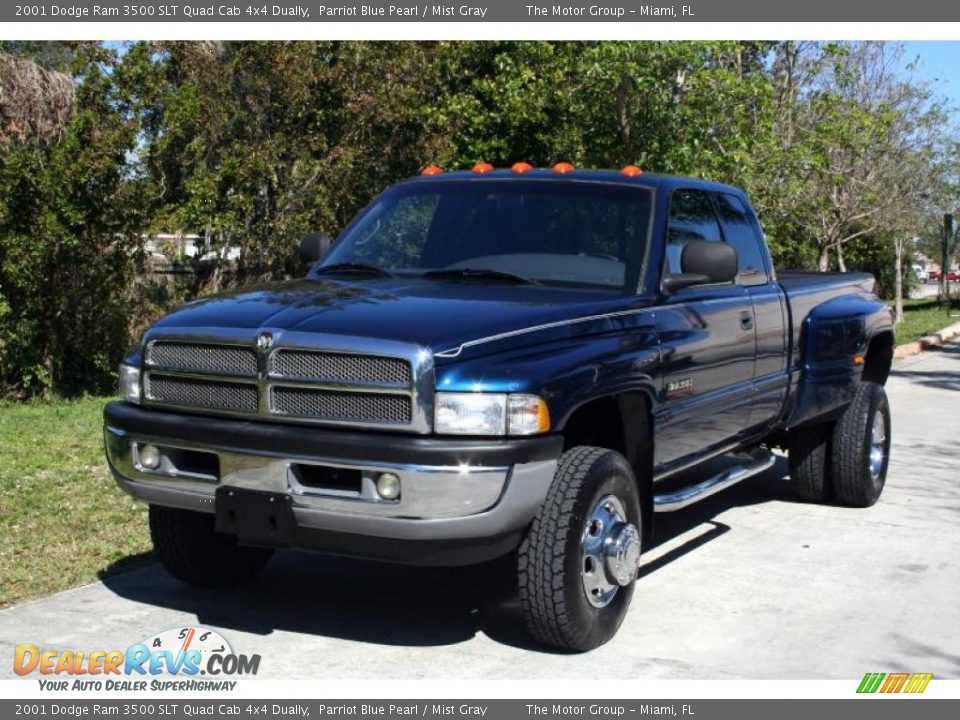 2001 Dodge Ram 3500 SLT Quad Cab 4x4 Dually Parriot Blue Pearl / Mist Gray Photo #1
