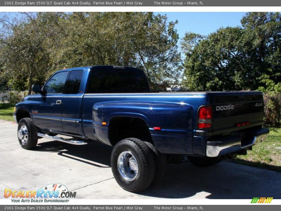 2001 Dodge Ram 3500 SLT Quad Cab 4x4 Dually Parriot Blue Pearl / Mist Gray Photo #6
