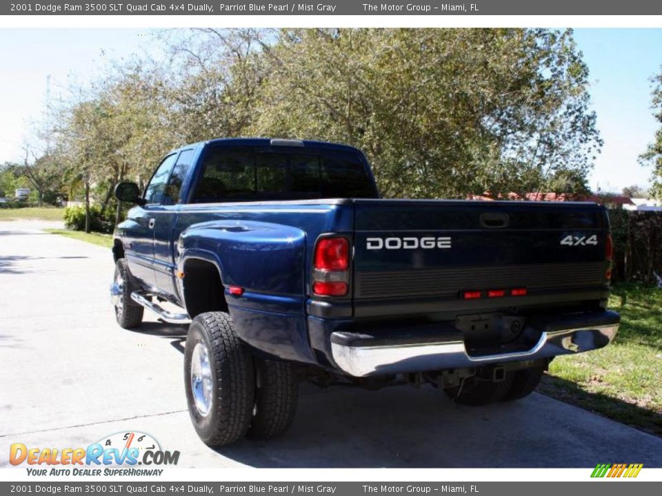 2001 Dodge Ram 3500 SLT Quad Cab 4x4 Dually Parriot Blue Pearl / Mist Gray Photo #7