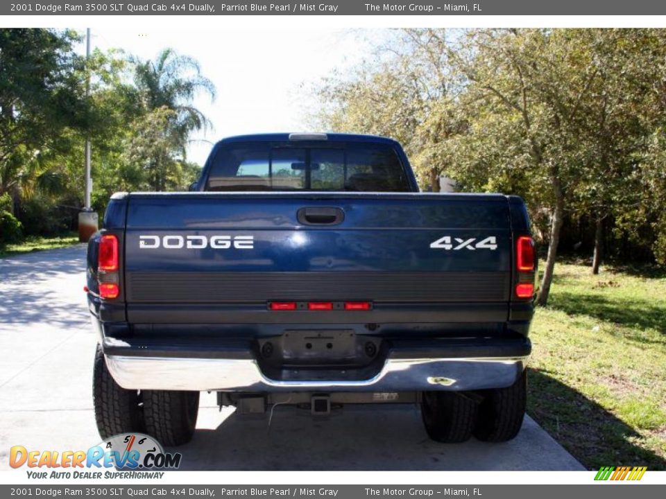 2001 Dodge Ram 3500 SLT Quad Cab 4x4 Dually Parriot Blue Pearl / Mist Gray Photo #9