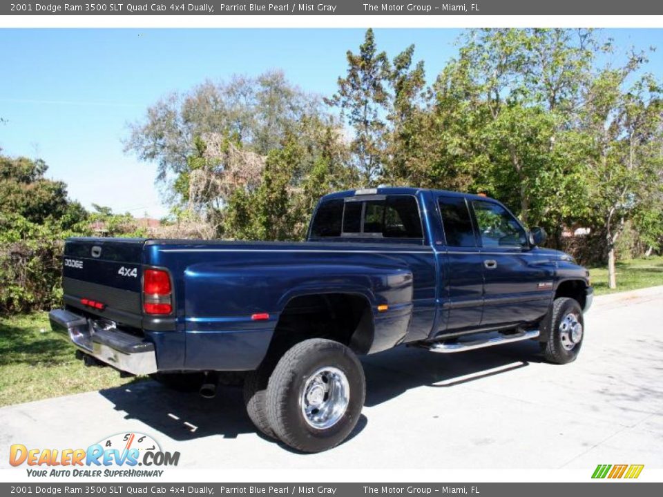 2001 Dodge Ram 3500 SLT Quad Cab 4x4 Dually Parriot Blue Pearl / Mist Gray Photo #11