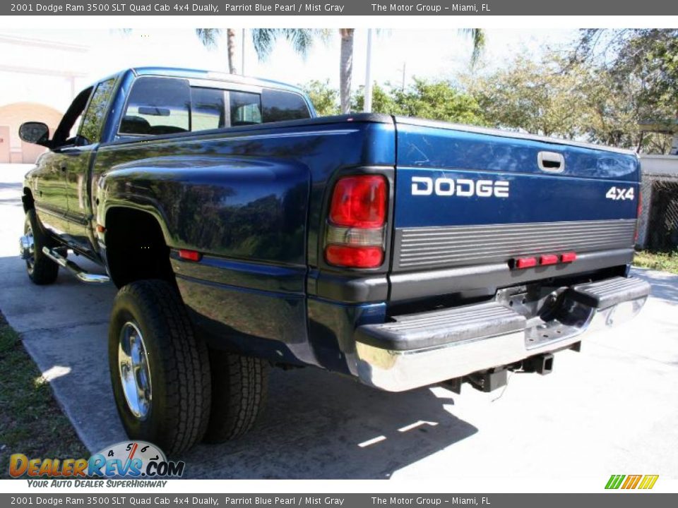 2001 Dodge Ram 3500 SLT Quad Cab 4x4 Dually Parriot Blue Pearl / Mist Gray Photo #21