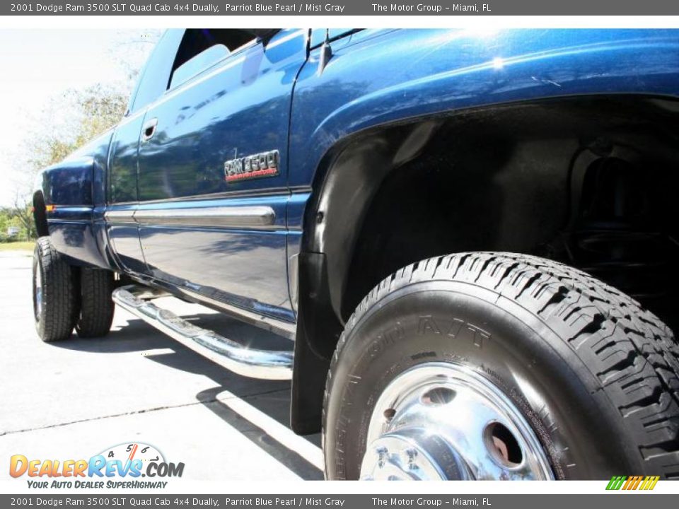 2001 Dodge Ram 3500 SLT Quad Cab 4x4 Dually Parriot Blue Pearl / Mist Gray Photo #23