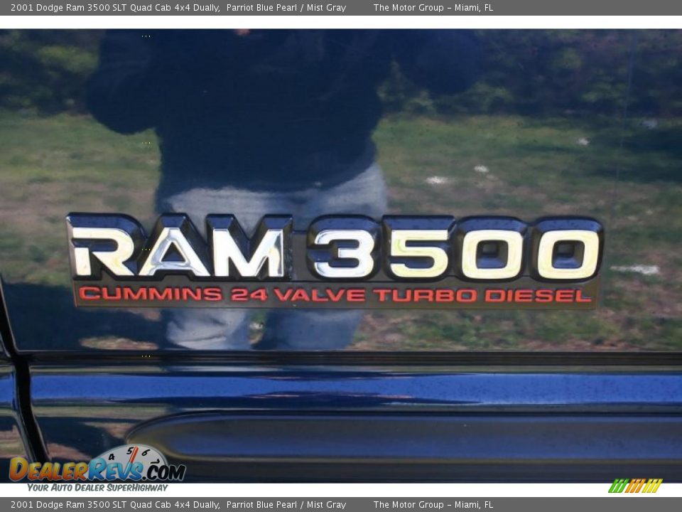 2001 Dodge Ram 3500 SLT Quad Cab 4x4 Dually Parriot Blue Pearl / Mist Gray Photo #30
