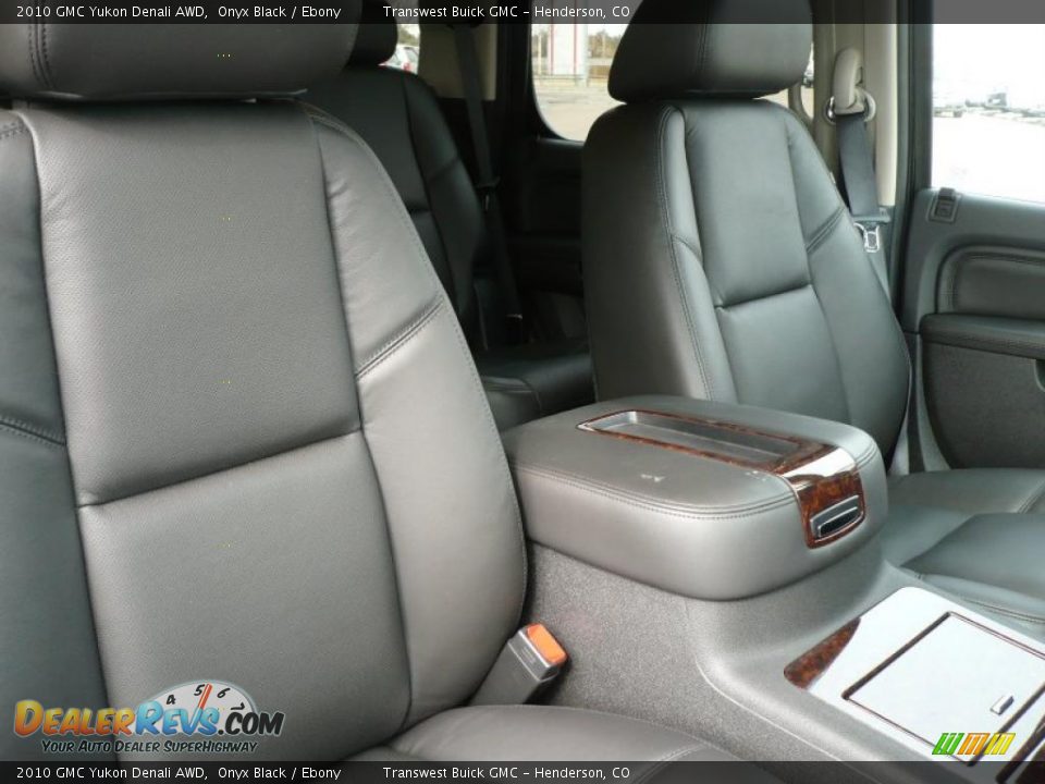 2010 GMC Yukon Denali AWD Onyx Black / Ebony Photo #5
