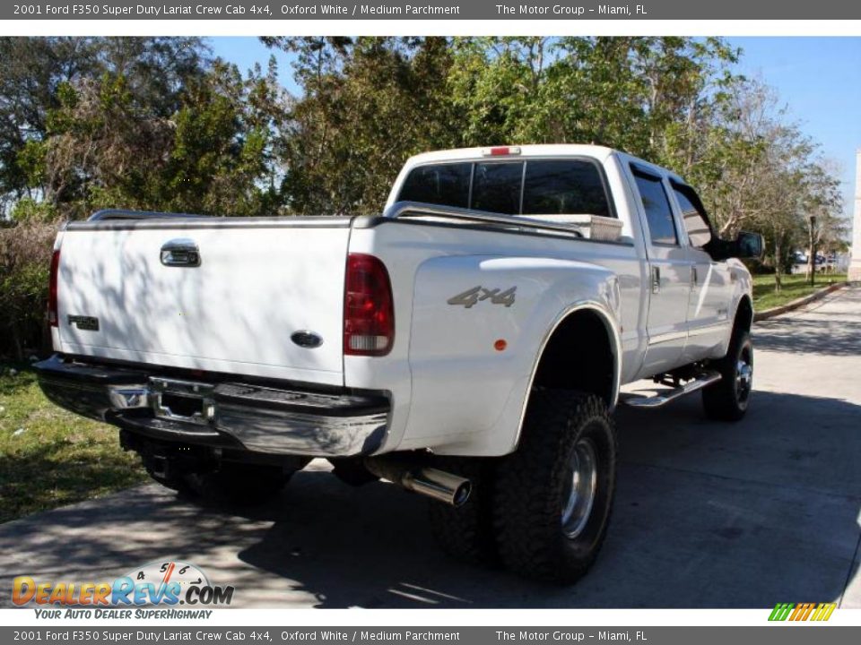 2001 Ford F350 Super Duty Lariat Crew Cab 4x4 Oxford White / Medium Parchment Photo #10