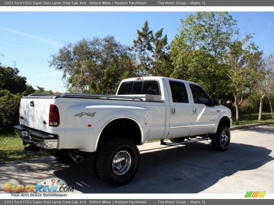 2001 Ford F350 Super Duty Lariat Crew Cab 4x4 Oxford White / Medium Parchment Photo #11