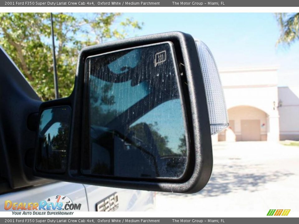 2001 Ford F350 Super Duty Lariat Crew Cab 4x4 Oxford White / Medium Parchment Photo #24