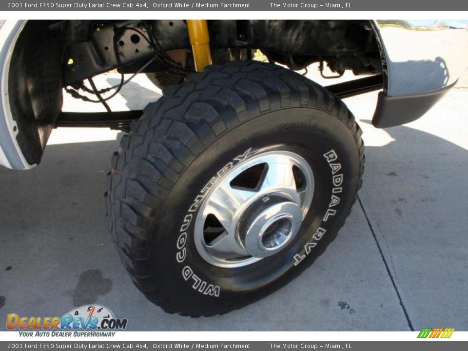 2001 Ford F350 Super Duty Lariat Crew Cab 4x4 Oxford White / Medium Parchment Photo #30