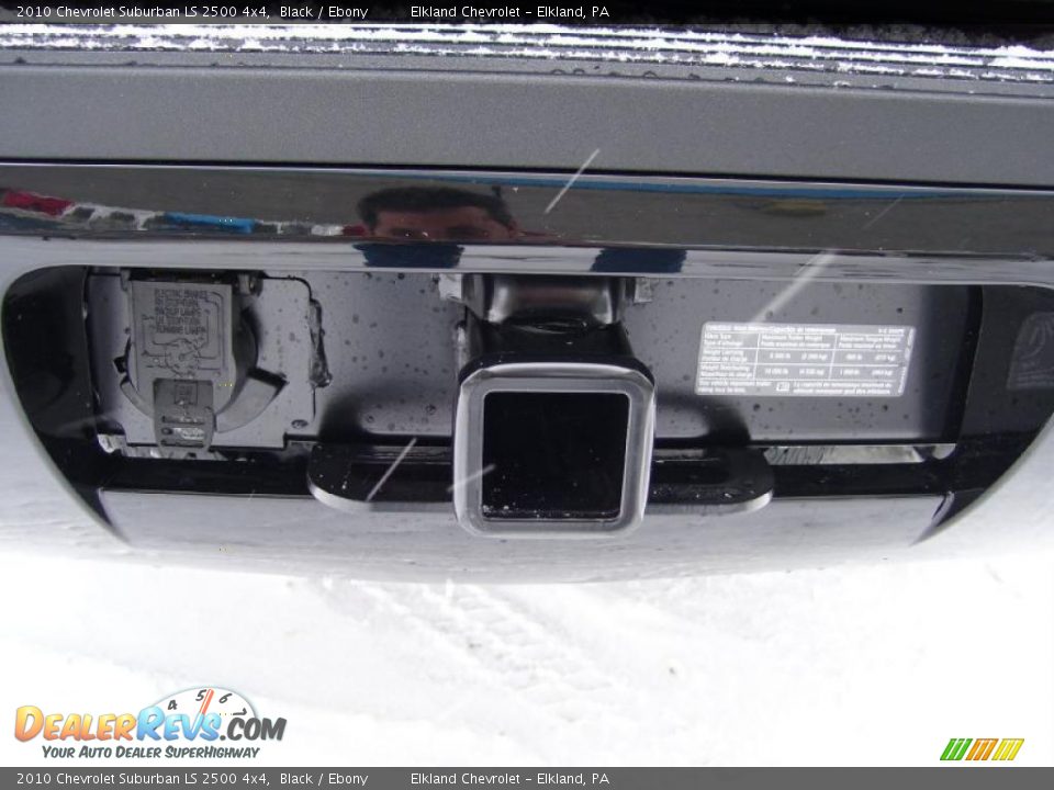 2010 Chevrolet Suburban LS 2500 4x4 Black / Ebony Photo #12