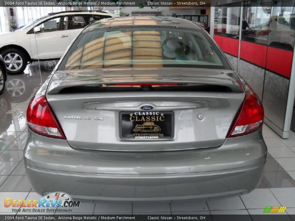 2004 Ford Taurus SE Sedan Arizona Beige Metallic / Medium Parchment Photo #6