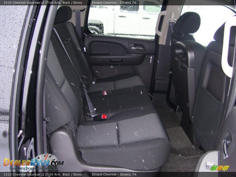 2010 Chevrolet Suburban LS 2500 4x4 Black / Ebony Photo #24